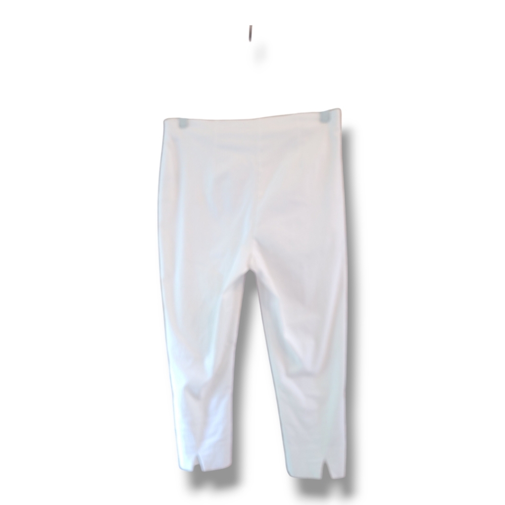 Charter Club Stretchy White Women's Capri Pants. Size 10 - Picture 3 of 6